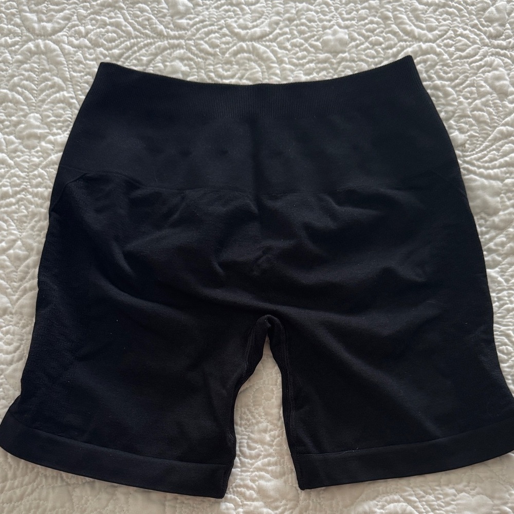 NEW Alphalete Amplify Contour short
